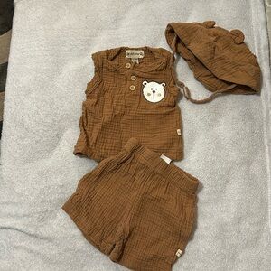 Cute set with hat size 0/3 month